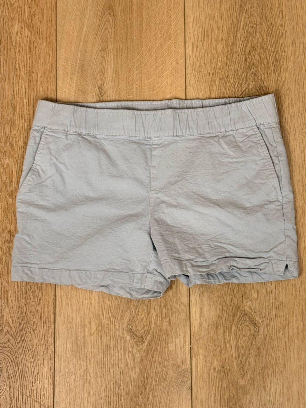 Free Fly Women’s Pull-On Shorts Gray Size Medium Bamboo Blend Casual